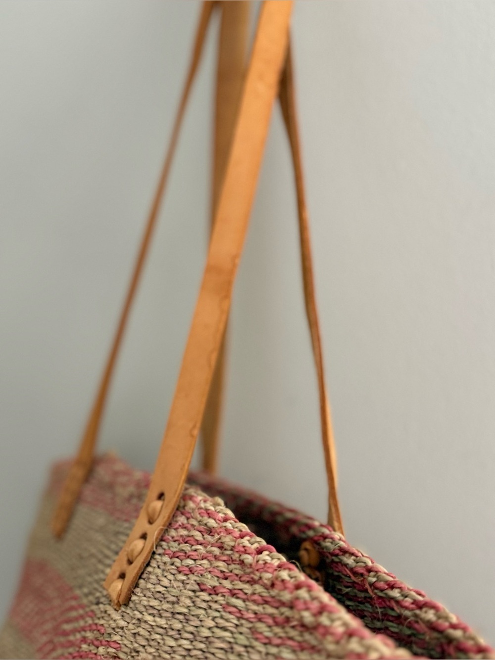 Vintage Woven Sisal Tote Bag with Stripes - Picture 5 of 9